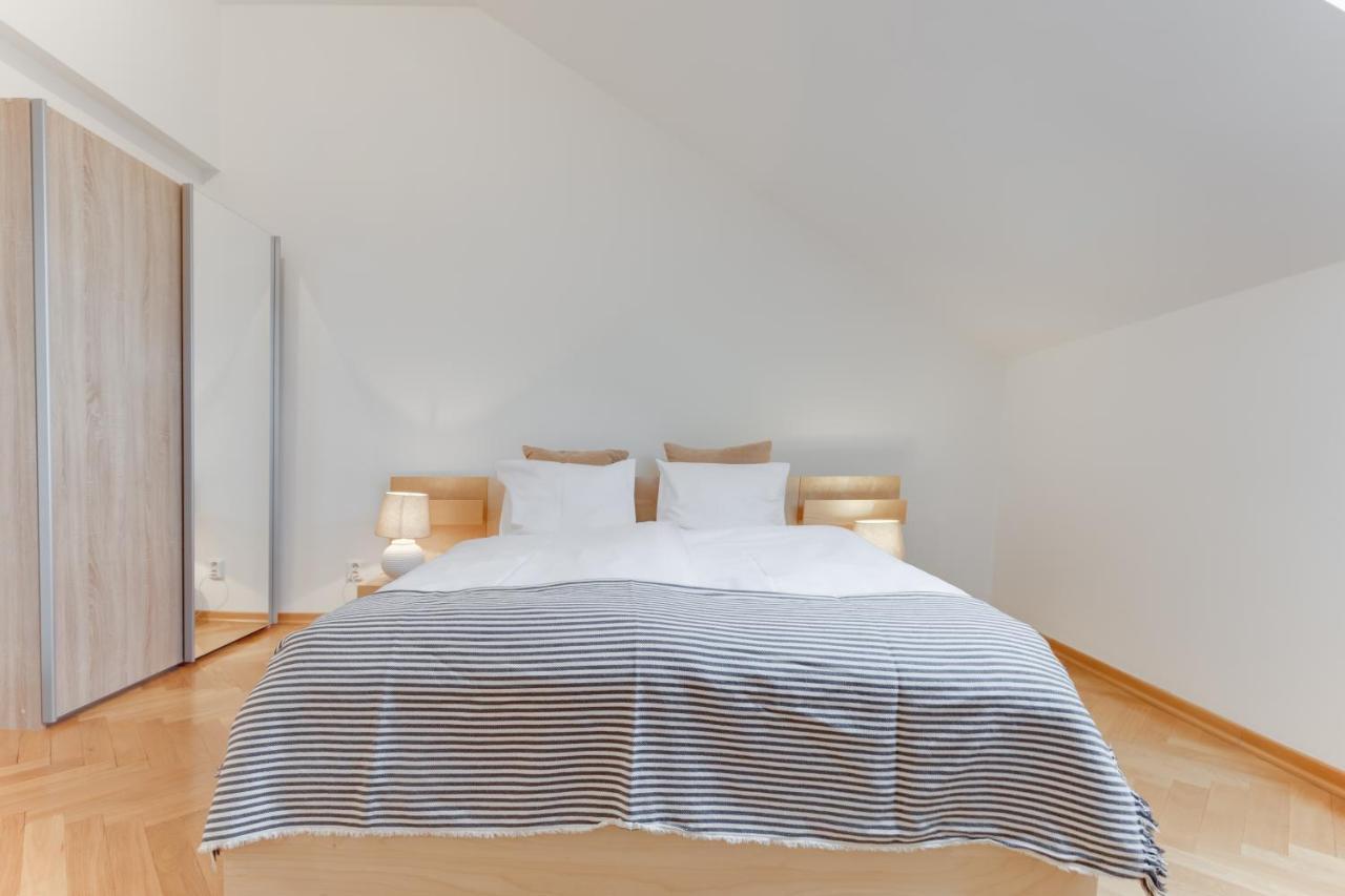 Jt'S Apartments Bilkova Str. Prague Luaran gambar