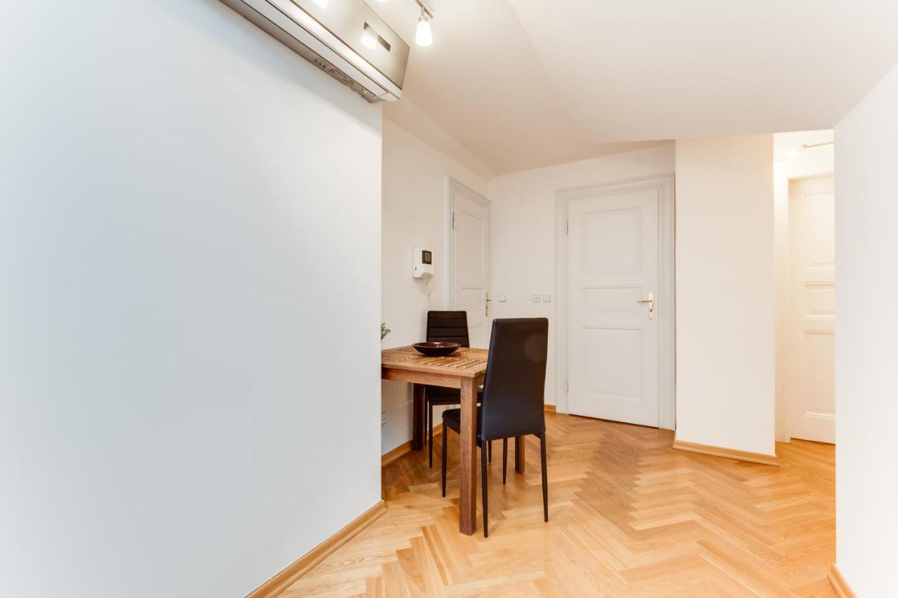 Jt'S Apartments Bilkova Str. Prague Luaran gambar