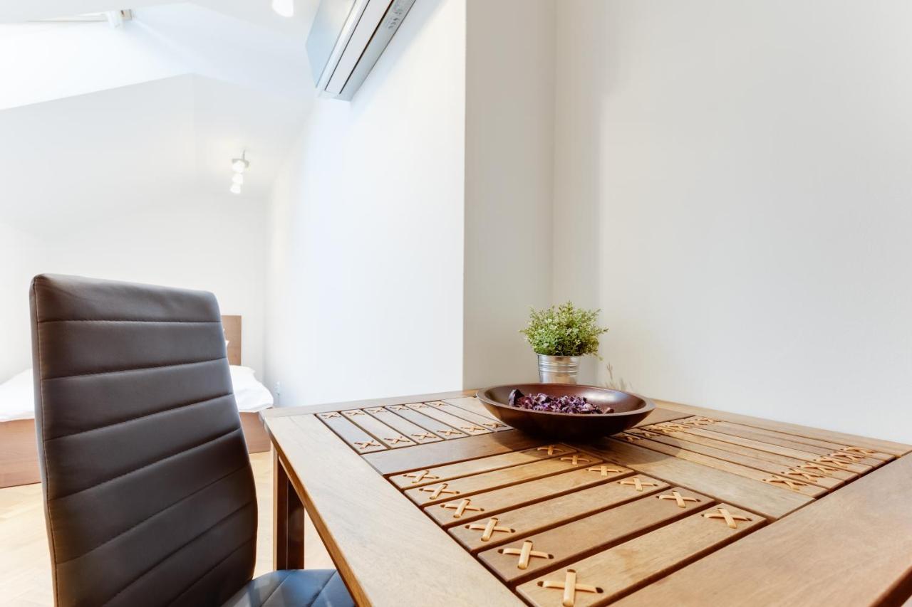 Jt'S Apartments Bilkova Str. Prague Luaran gambar