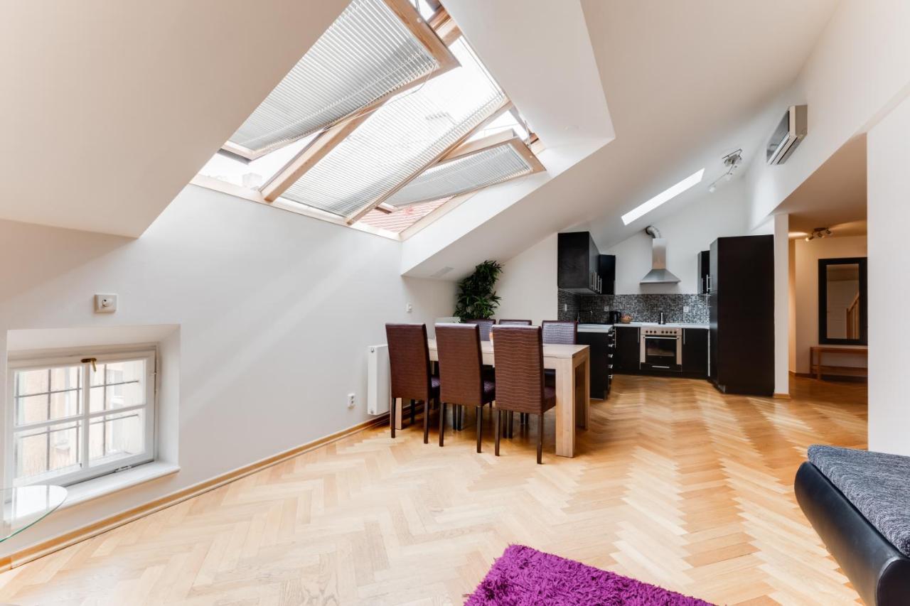 Jt'S Apartments Bilkova Str. Prague Luaran gambar