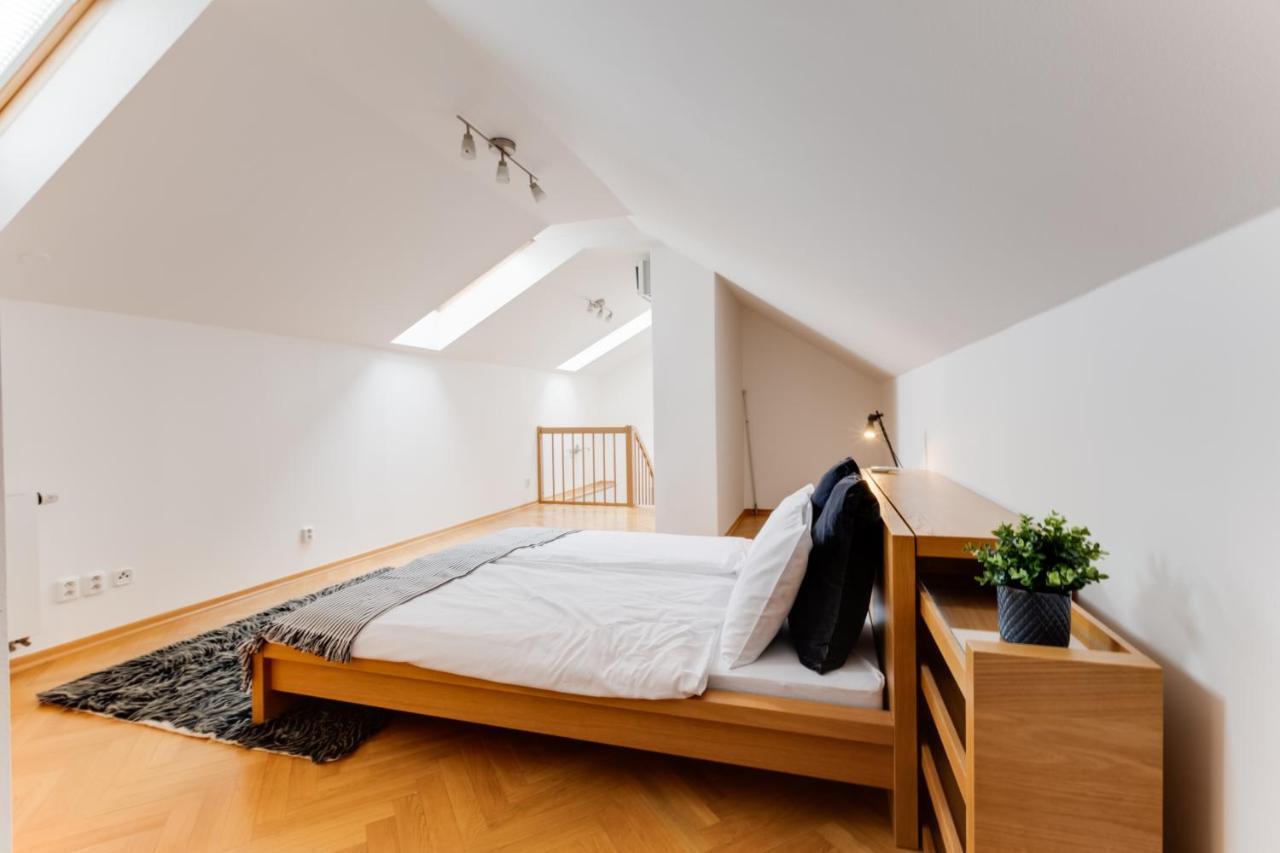 Jt'S Apartments Bilkova Str. Prague Luaran gambar